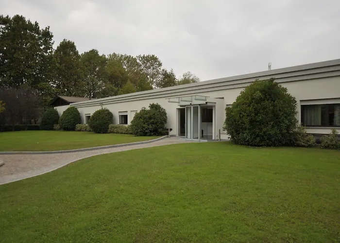 Parco Sassi Отель