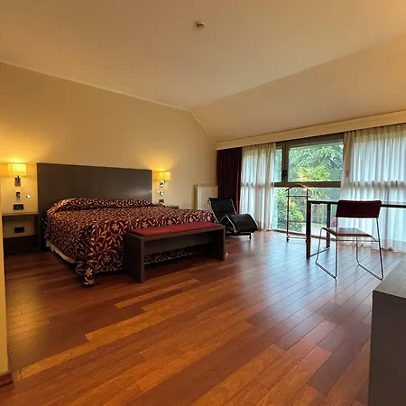 Parco Sassi 3* Turín