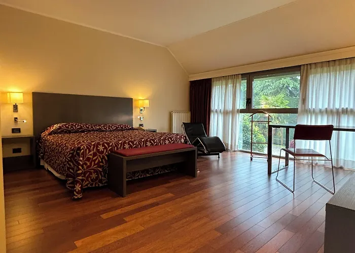 Parco Sassi 3* 토리노